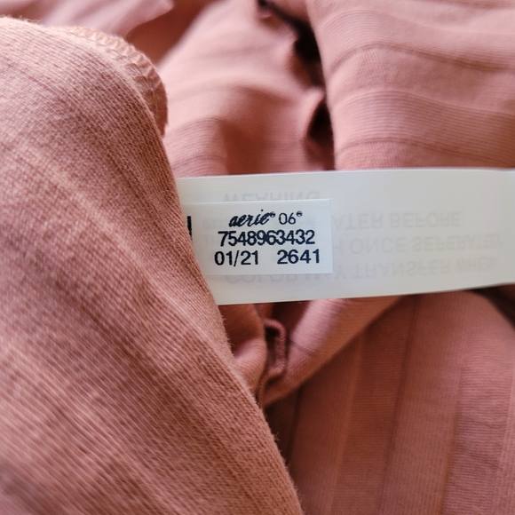 NWT Aerie Offline OG Groove Crop Tee Ribbed Neutral Size M - Picture 7 of 11